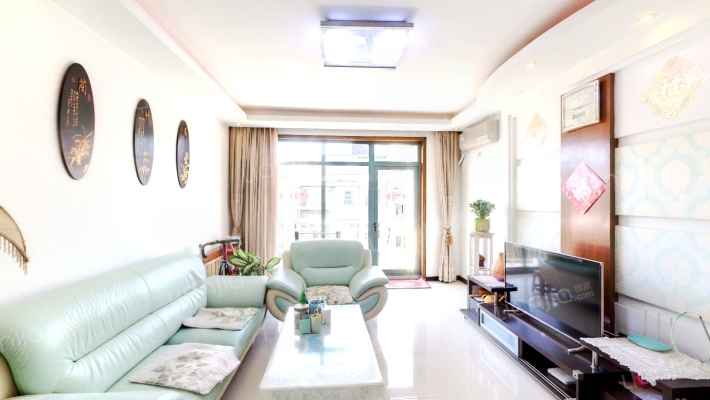 三寰芳草园二手房实景图