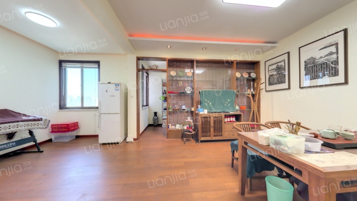 皇家公馆二手房实景图