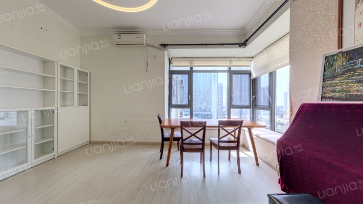 豪业华庭二手房实景图