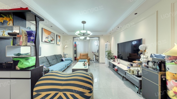 教师二小区二手房实景图