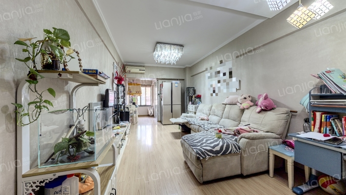 阳光里二手房实景图