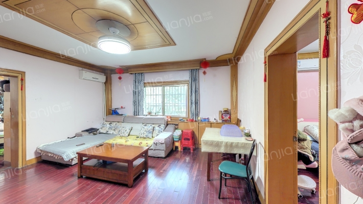 路缘小区二手房实景图