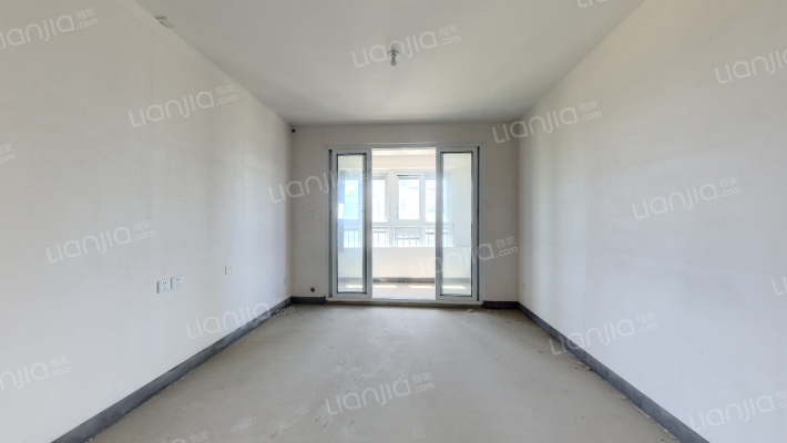 荣盛隽峰雅苑二手房实景图