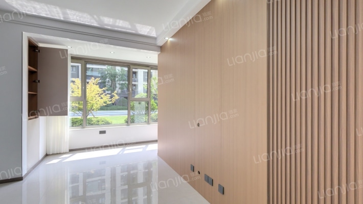 海信城二手房实景图