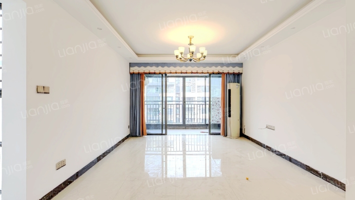 麓景湾花园二手房实景图