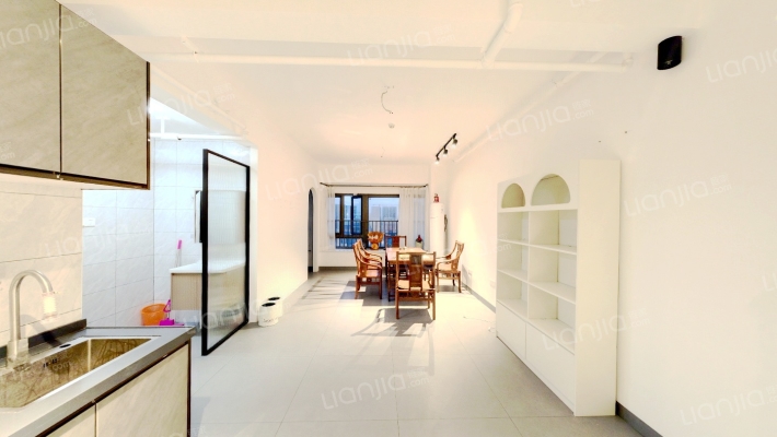 信达金茂广场二手房实景图