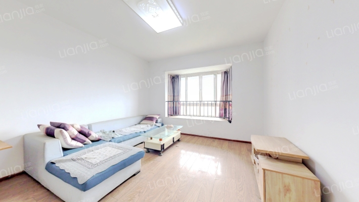 霏红榭一期二手房实景图