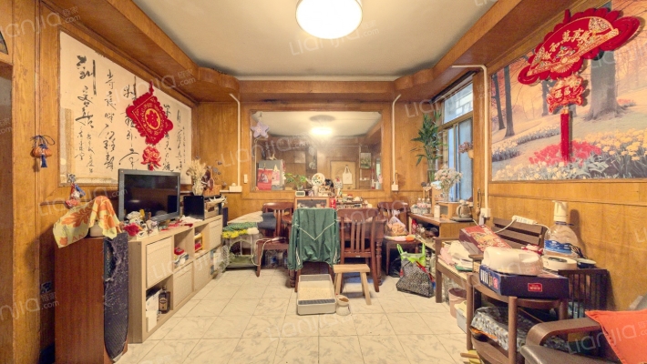 新医路11号二手房实景图