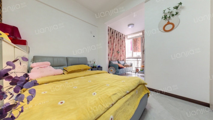 自由假日二手房实景图