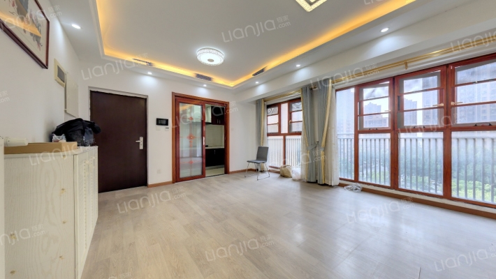 融创公园壹号二手房实景图