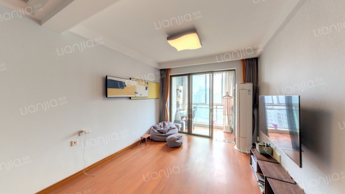 卓悦居三期二手房实景图