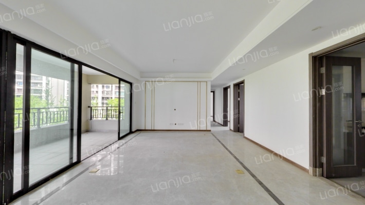 融创·云湖十里二手房实景图