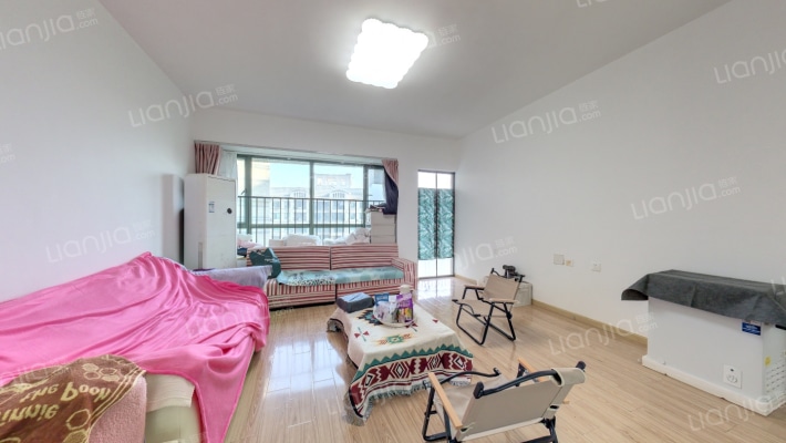 雅居乐花园二手房实景图