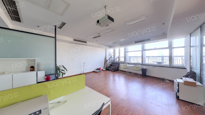 凯悦中心二手房实景图