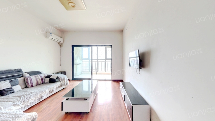 领城蔚然里南院二手房实景图