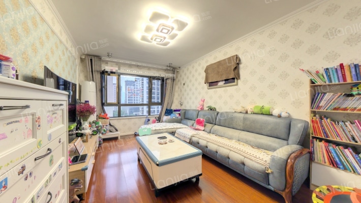 绿地朗山公馆北区二手房实景图