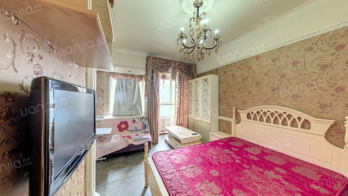 鹏润蓝海A区二手房实景图