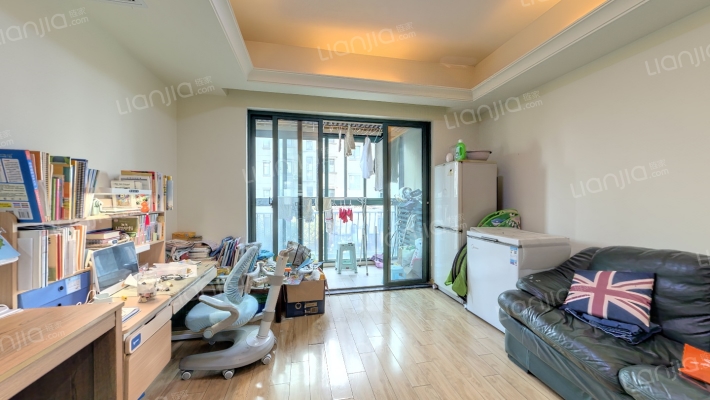 碧桂园生态城山湖间一期二手房实景图