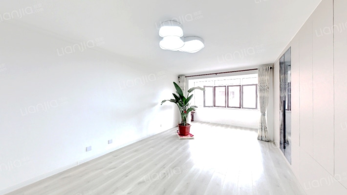 建飞花园一期二手房实景图