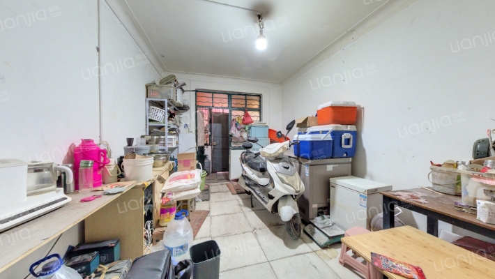 朱雀东坊西后地小区二手房实景图