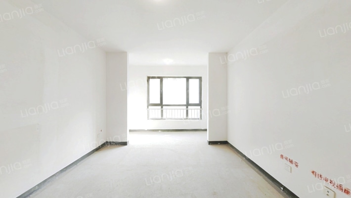 保利罗兰公馆二手房实景图