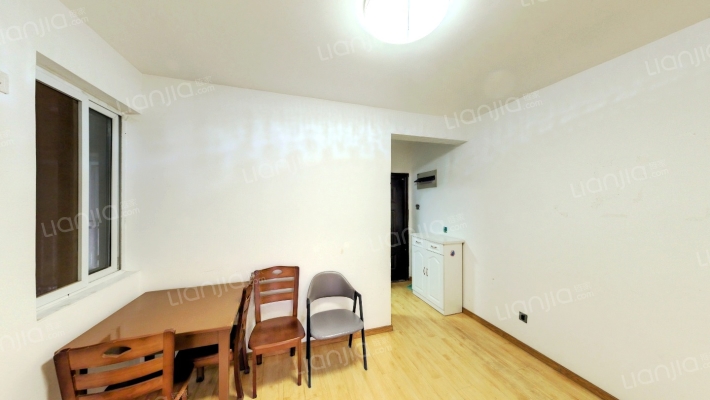 滨江嘉园二手房实景图