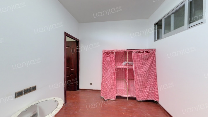 上城国际南区二手房实景图