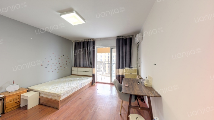 美洲花园棕榈湾二手房实景图