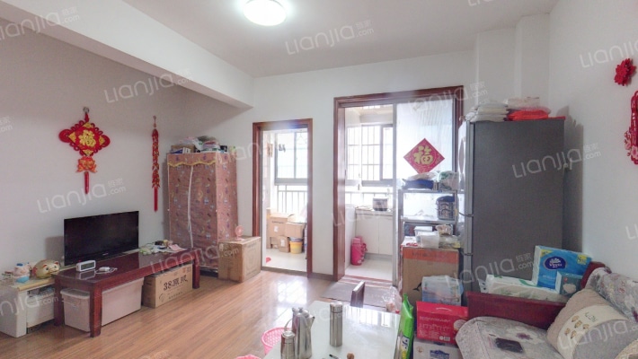 中央美域花园A区二手房实景图