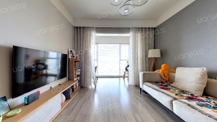 银海中心二手房实景图