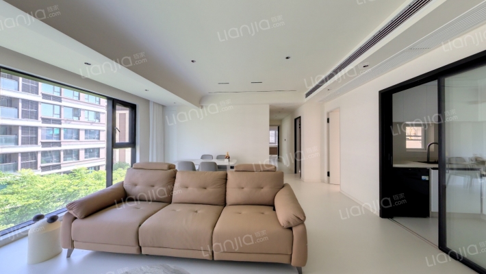 越秀悦映湖山悦玺二手房实景图