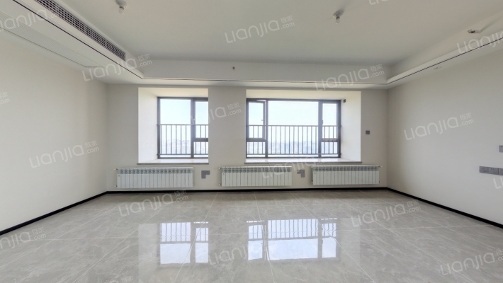 保利庭瑞阅江台江峯二手房实景图