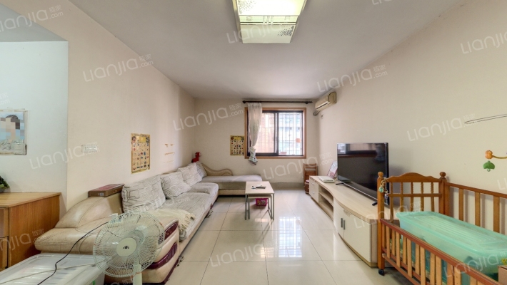 鹰冠社区二手房实景图