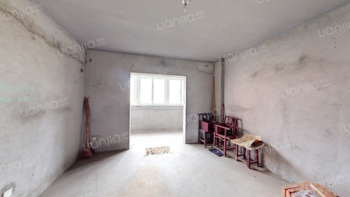 新怡苑二手房实景图