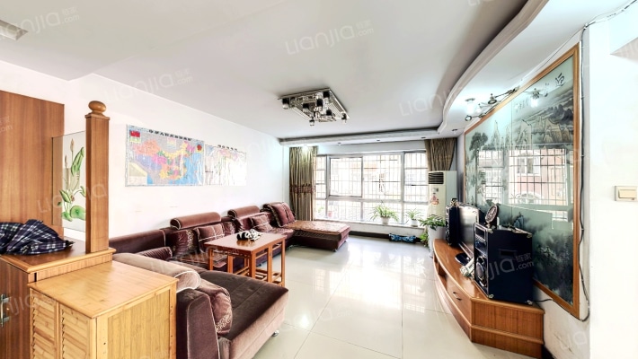 泰时三湘金地二手房实景图