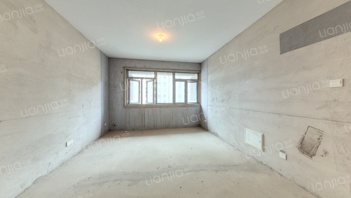 八方小区C区二手房实景图