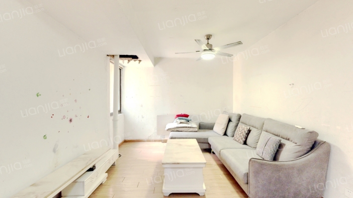 盈嘉香榴湾二手房实景图