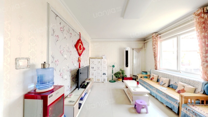 栗新小区二手房实景图