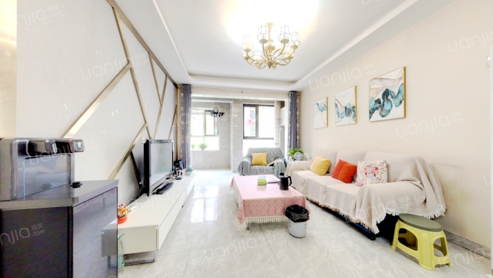 国际城四期二手房实景图