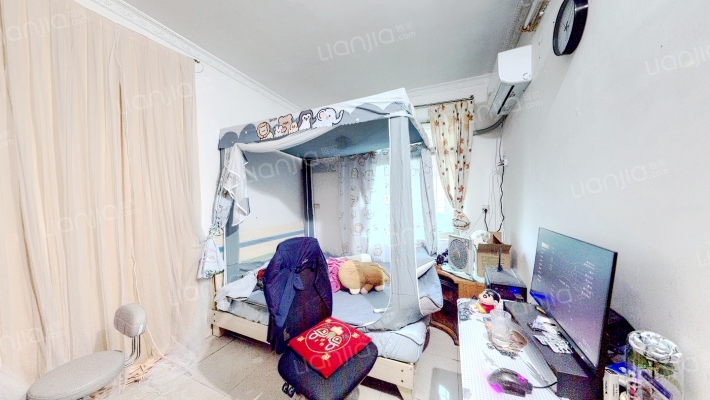 新港生活区二手房实景图