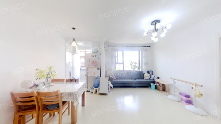 阳光名家二手房实景图