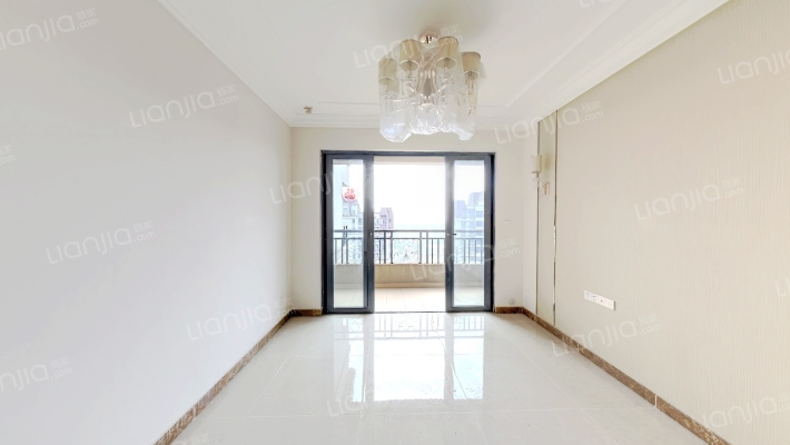 防城港恒大悦珑湾二手房实景图