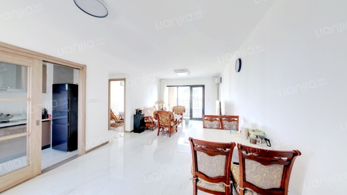 辉盛岚湾二手房实景图