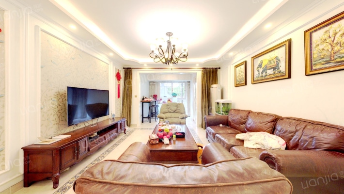 新希望皇冠国际二手房实景图