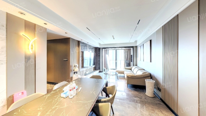 颐安灏景湾二手房实景图