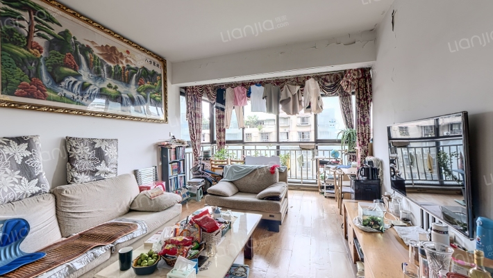 鲜花大院二手房实景图