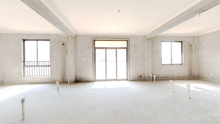 滨江名苑二手房实景图