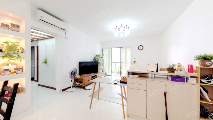 希尔顿阳光二手房实景图