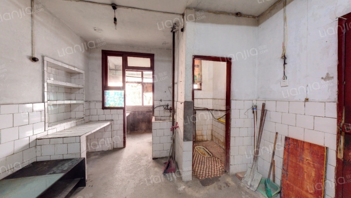 塘坎街二手房实景图