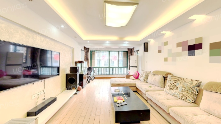 塞纳丽景二手房实景图